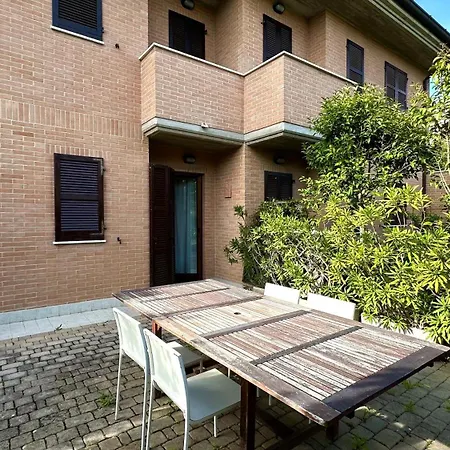 S336 - Sirolo, Trilocale Con Giardino Apartment